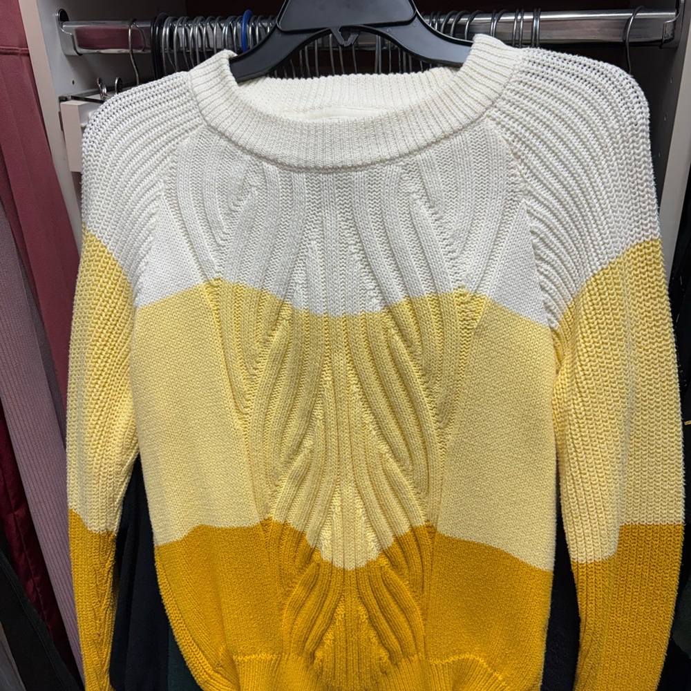 VENUS Yellow and Cream Colorblock Sweater
